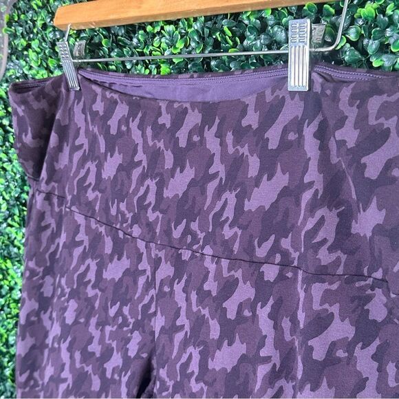 Db Sunday Woman Purple Camo Leggings Sz 3X - Picture 2 of 5
